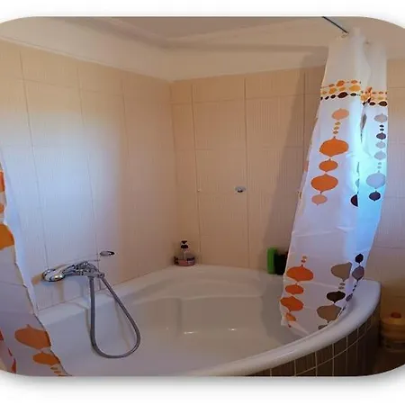 Iliospitotrikala בית נופש *